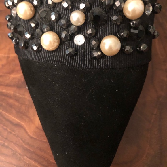 Club Monaco pumps with pearl/bead details - Picture 3 of 3